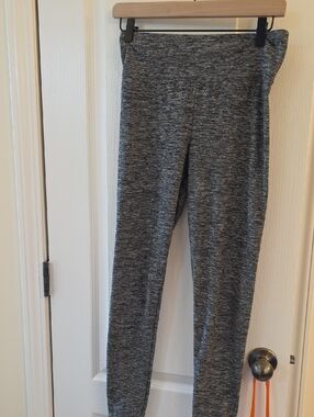 No Boundaries Heathered Charcoal Gray Leggings S/M